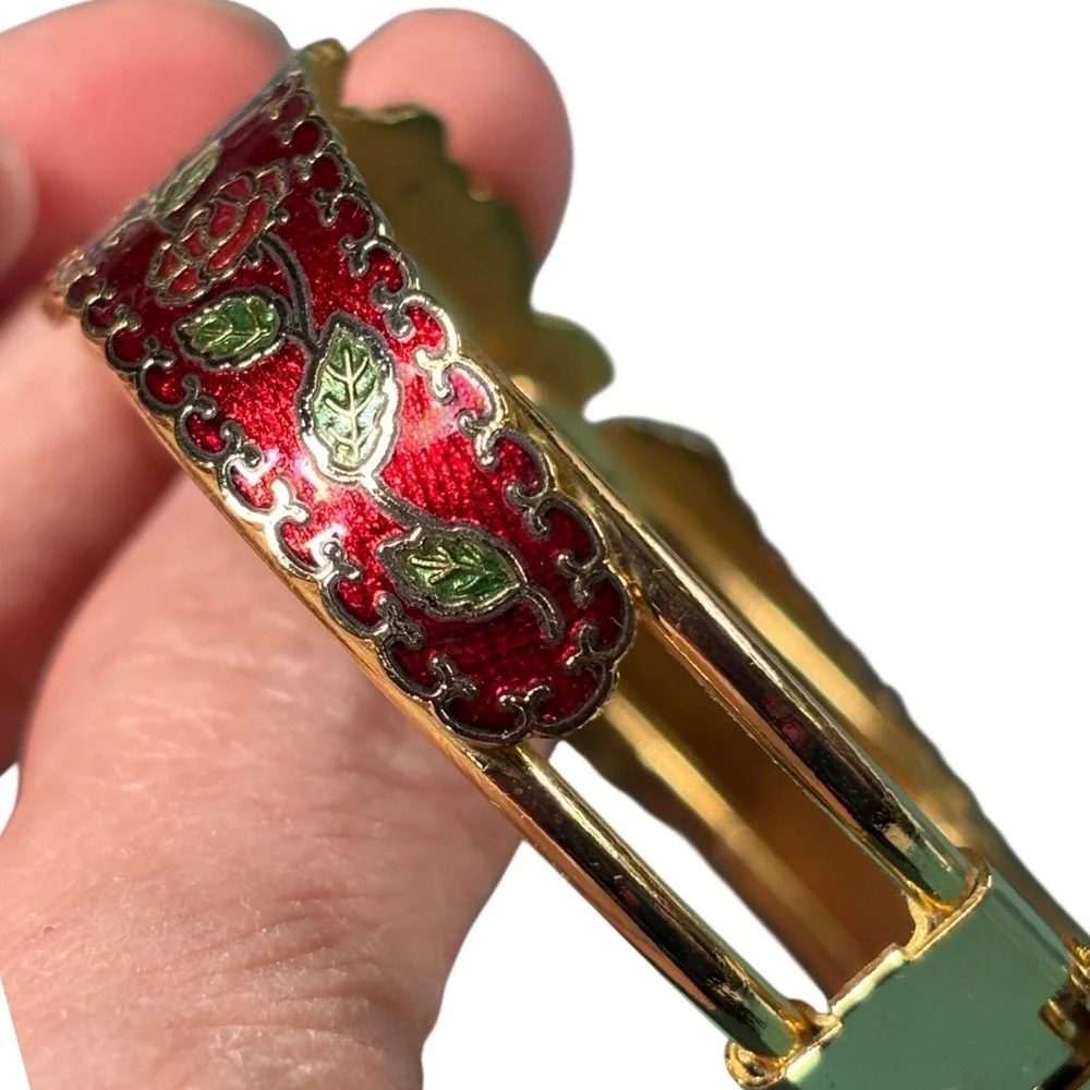 Vintage Cloisonne Enamel Rose Butterfly‎ Hinged Bangle Bracelet Gold Tone Red